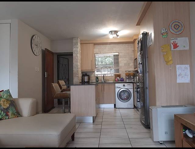 3 BEDROOM APARTMENT FOR SALE IN VORNA VALLEY